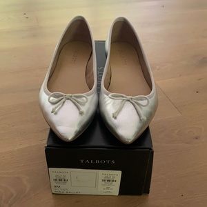 Silver, leather pointy toe flats